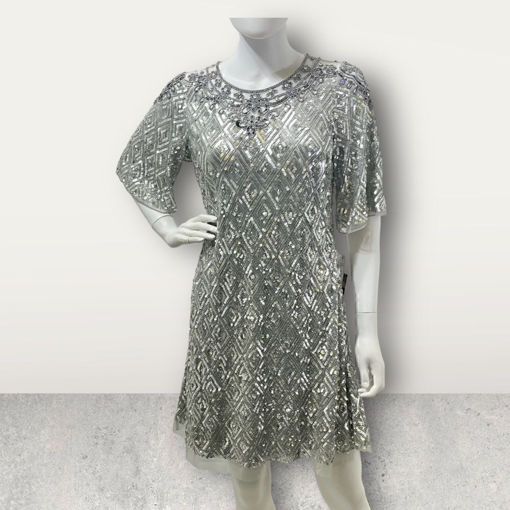 Aidan Mattox Silver Sequin Short Flowing Sleeves Dress‎
